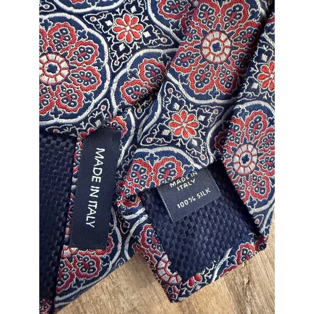 CREMIEUX Silk Tie Red & Blue Floral Medallion Jacquard Necktie 59” Made In Italy